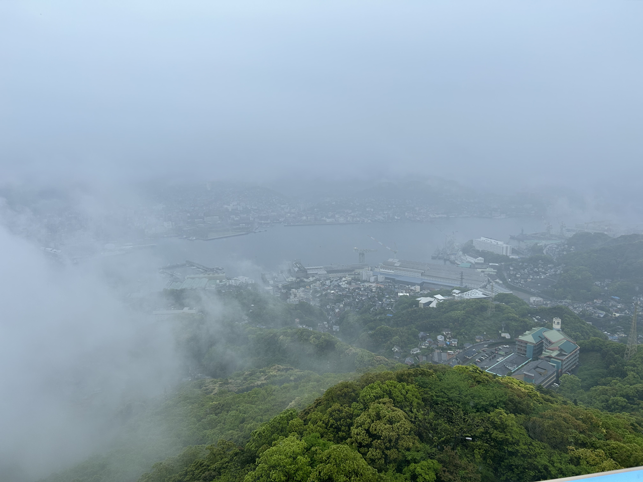 長崎市の稲佐山からの景色